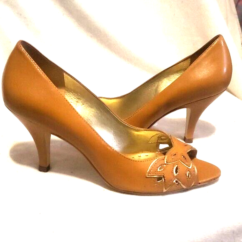 GIANNI BINI LEATHER w GOLD trim Open Toe PUMPS BRAND‎ NEW, DILLARD'S Sz 6M